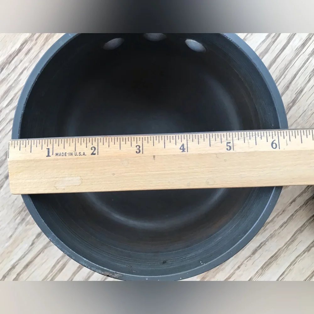 Calphalon Saucepan - Picture 7 of 8